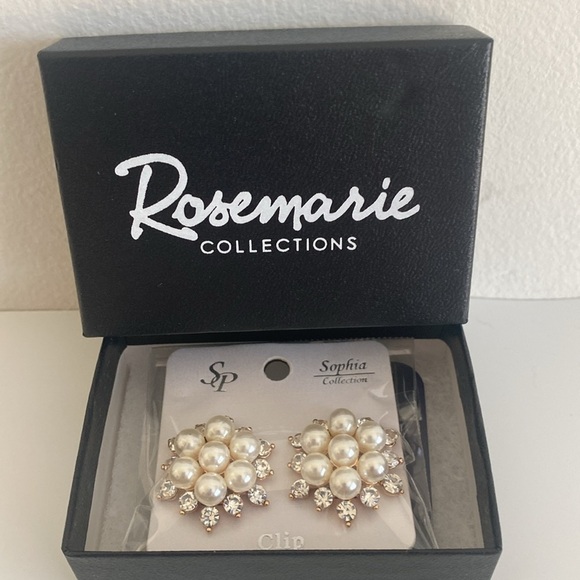 Rosemarie & Jubalee Jewelry - Rosemarie & Jubalee Timeless Pearl Crystal Rhinestone Clip-On Earrings